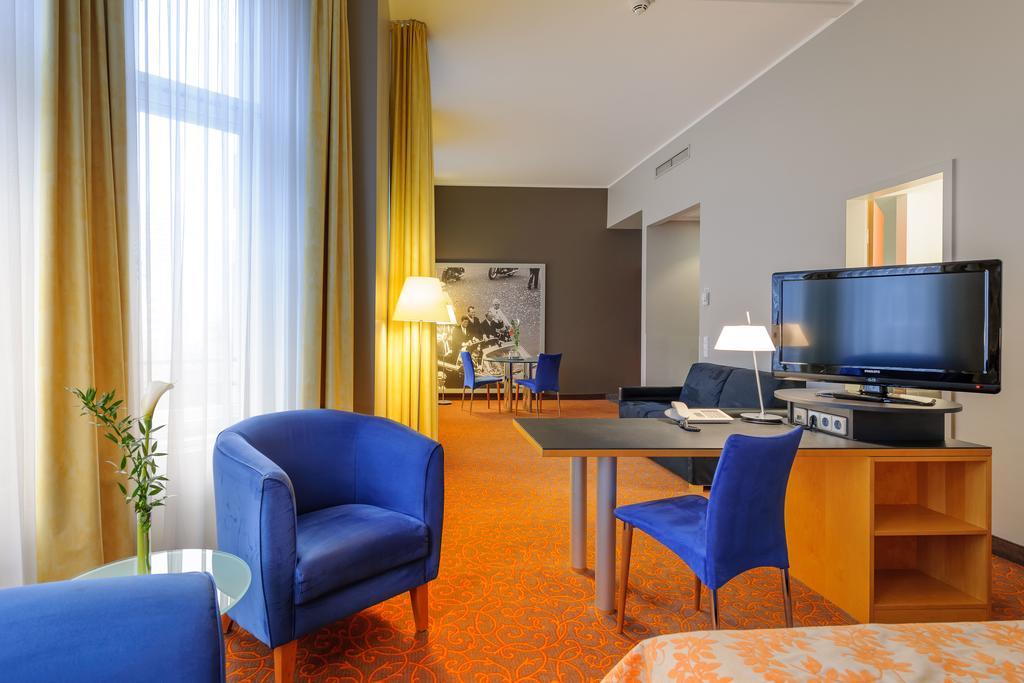 Mercure & Residenz Checkpoint Charlie 4*