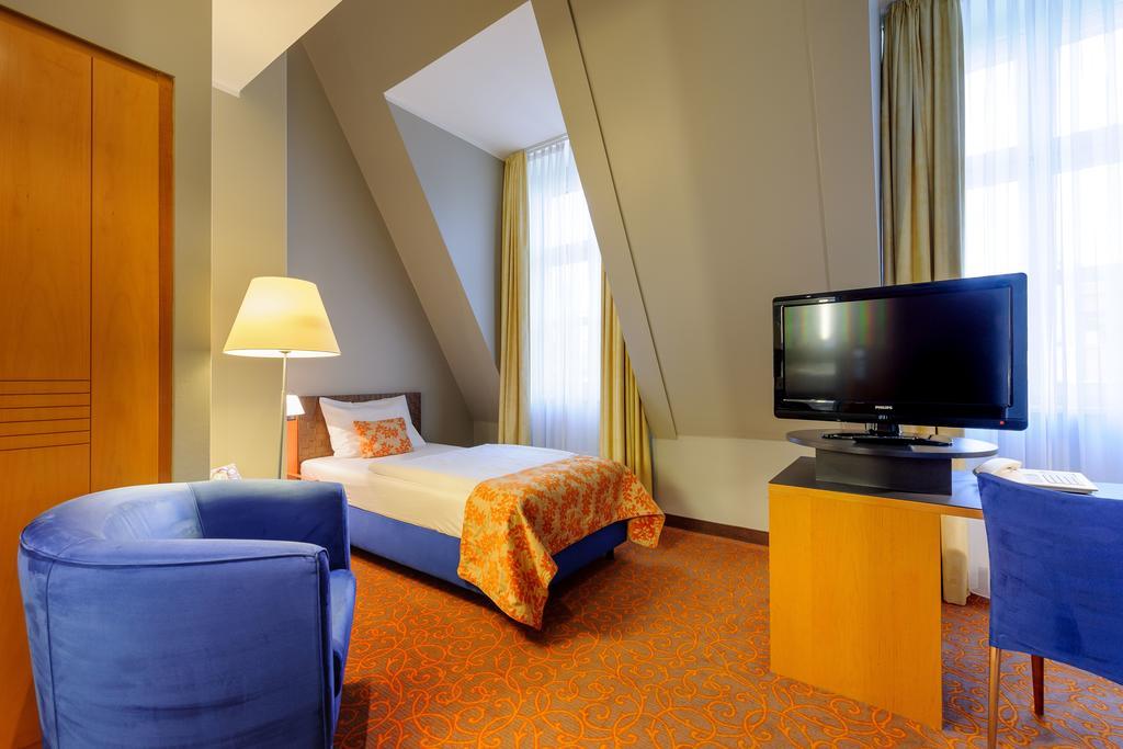 Mercure & Residenz Checkpoint Charlie 4*